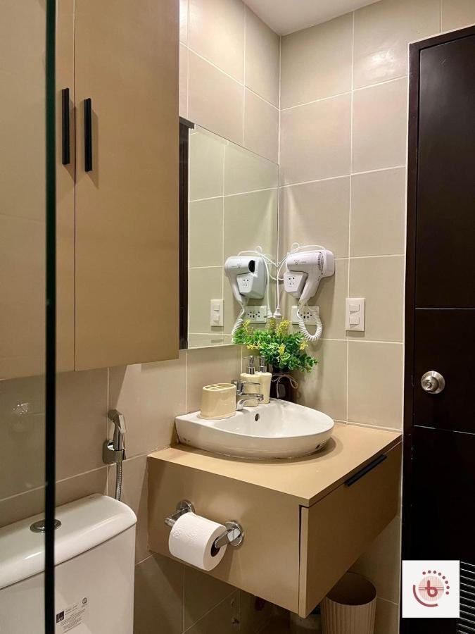 Jhezzstuffs Staycation Iloilo City Kültér fotó