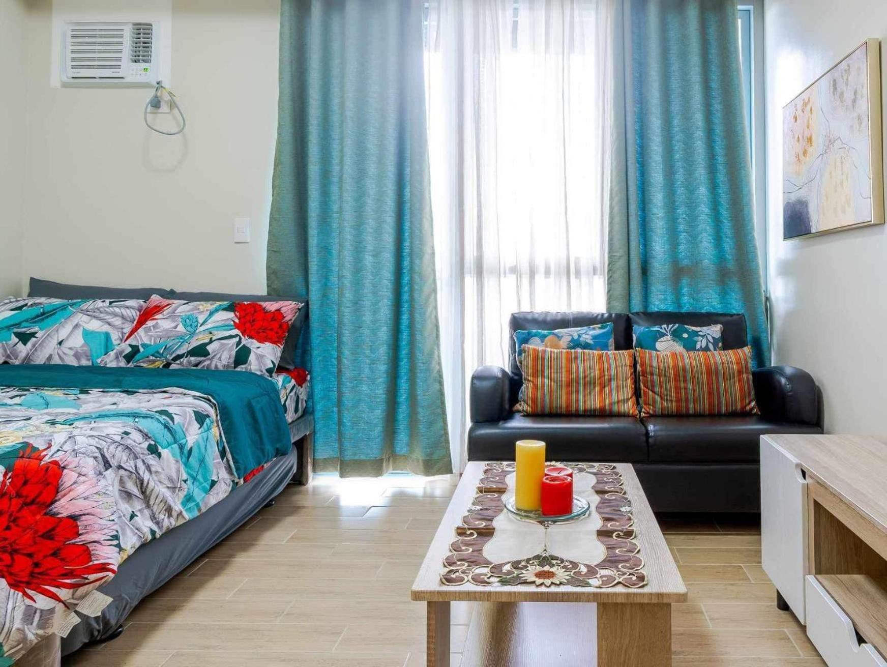 Jhezzstuffs Staycation Iloilo City Kültér fotó