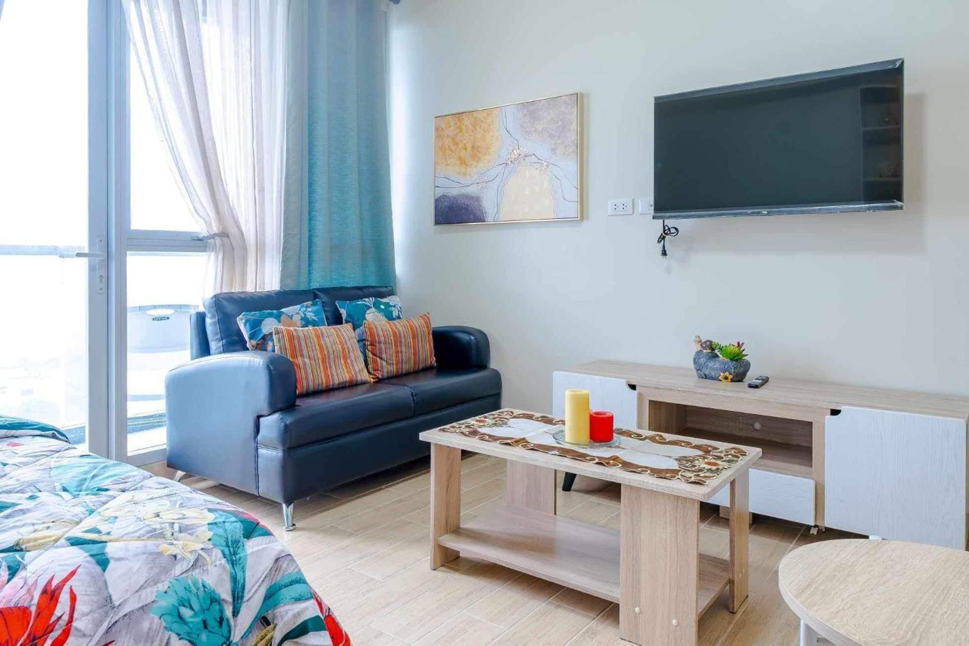 Jhezzstuffs Staycation Iloilo City Kültér fotó