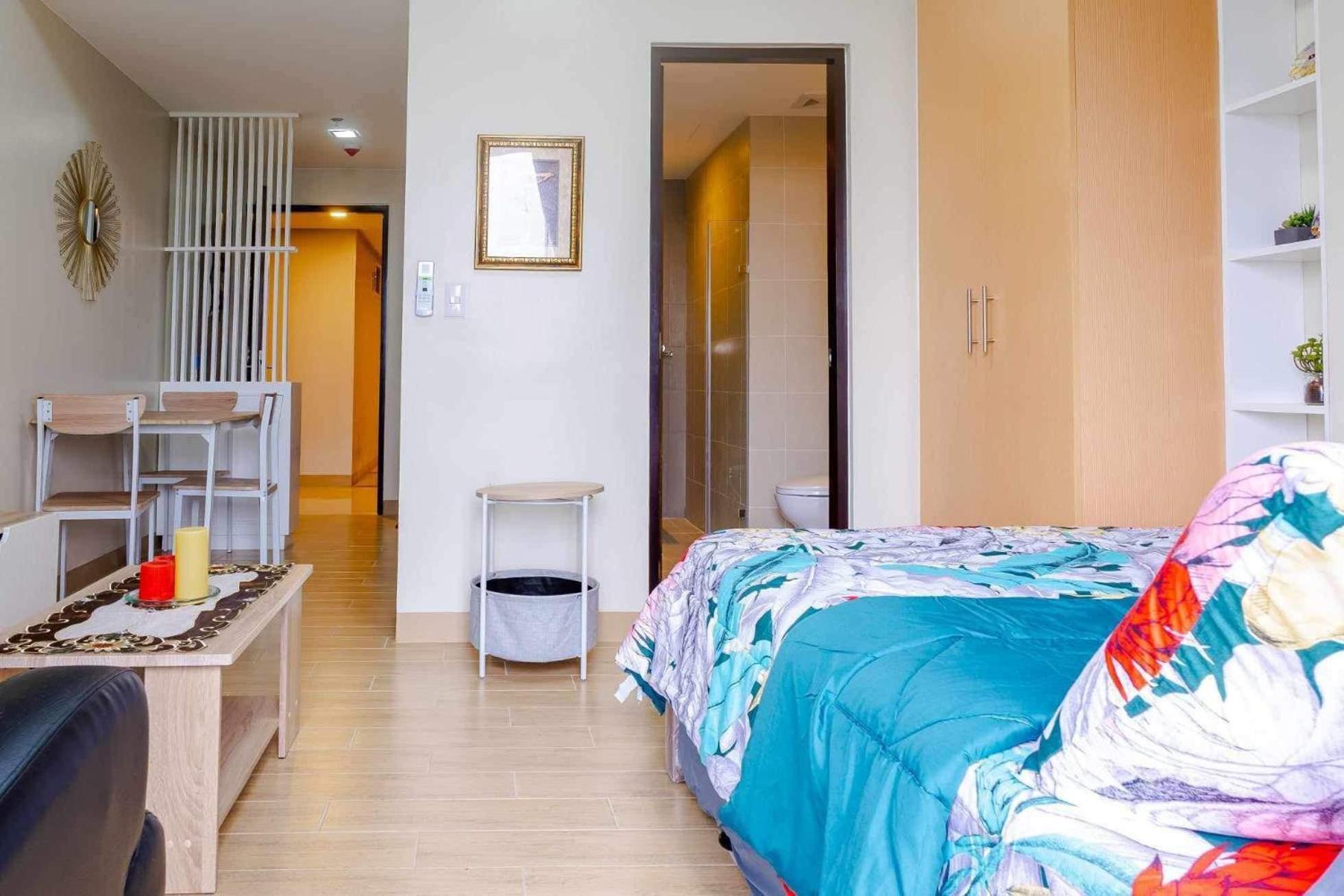 Jhezzstuffs Staycation Iloilo City Kültér fotó